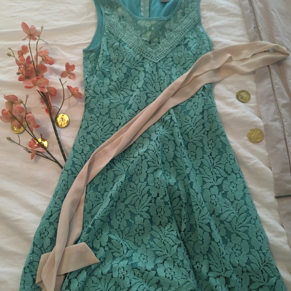 Flying Tomato Size S Green High Low Dress